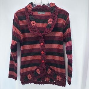 3-D Floral Cardigan Sweater‎ Black Burgundy Flowers Women’s Small Chunky Knit
